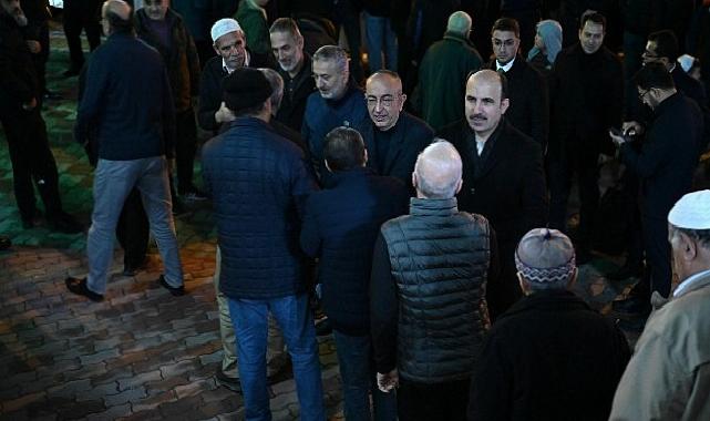 Lider Altay ve Lider Kavuş Konyalıların Birinci Teravih Namazı Heyecanına Ortak Oldu