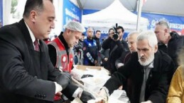 Lider Besim Dutlulu Binlerce Manisalıyla İftar Sofrasında Buluştu