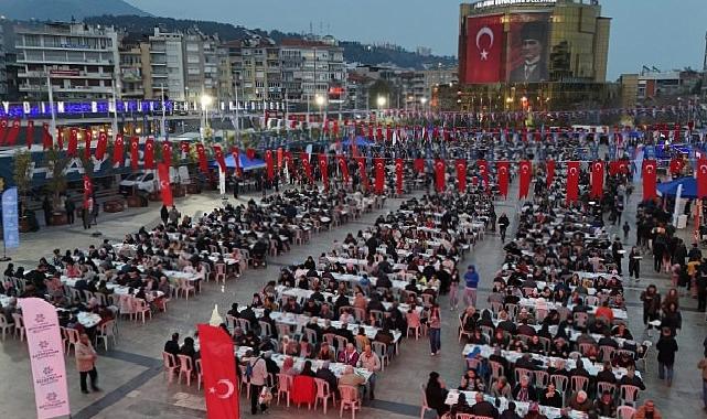 Lider Çerçioğlu Ramazan Ayı Boyunca Vatandaşları Etkinlikler ve İftar Sofraları ile Buluşturacak