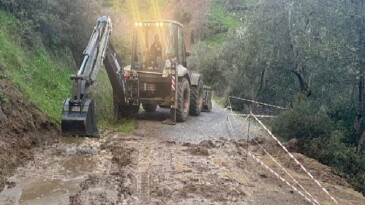 Lider Çerçioğlu’nun Öncülüğünde Aydın’ın Tüm İlçelerinde Yol Üretim ve Yenileme Çalışmaları Sürüyor