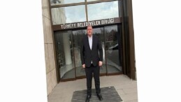 Lider Çiçek Ankara’dan Eli Dolu Dönüyor