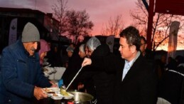 Lider Erkan Aydın Panayır’da Vatandaşlarla Gönül Sofrasında Buluştu