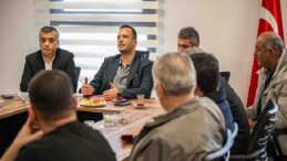 Lider Ömer Eşki muhtarlarla buluştu: “Bornova’yı birlikte yönetiyoruz”