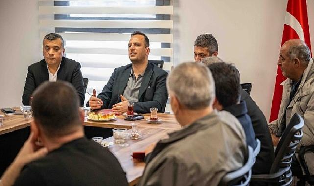 Lider Ömer Eşki muhtarlarla buluştu: “Bornova’yı birlikte yönetiyoruz”