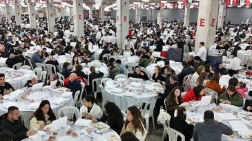 Lider Pehlivan, iftarı belediye ailesiyle karşıladı