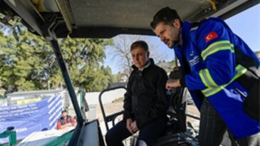 Lider Tugay asfalt yatırımlarını yerinde inceledi