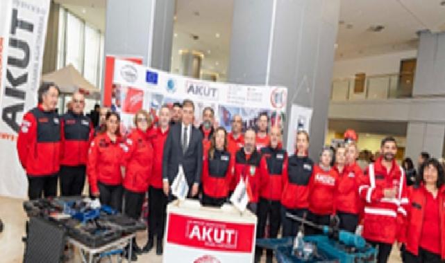 Lider Tugay: Birden fazla yangın uçağı kiralamaya hazırız