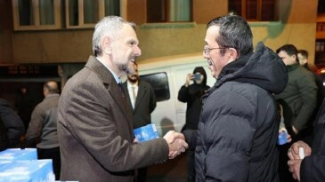 Lider Vekili Akın’dan kandil simidi ikramı