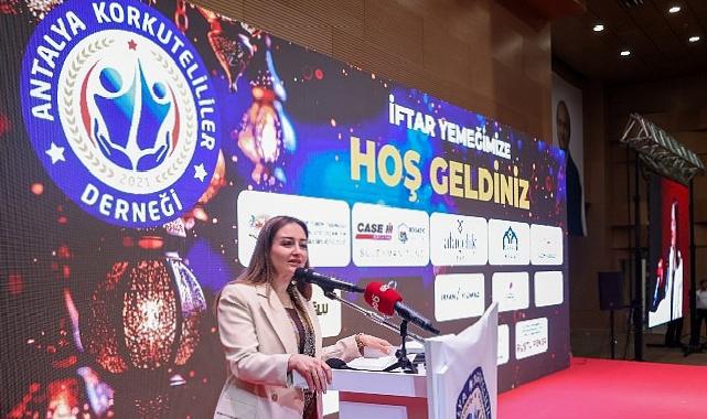 Lider Vekili Özdemir Korkutelililerle iftarda bir ortaya geldi