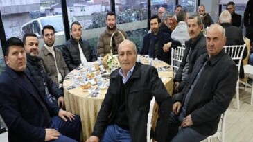 Lider Yıldız Mahalle Muhtarlarıyla İftarda Buluştu