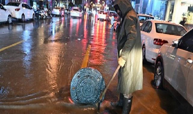Manisa Büyükşehir ve MASKİ’den Yağış Mesaisi: Takımlar Tüm Gece Alandaydı