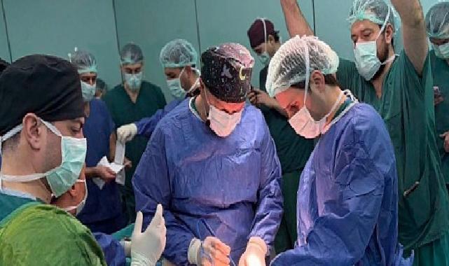Menisküs Cerrahisinde Türkiye’de Bir Birinci, DEÜ’de Gerçekleşti!