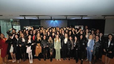 “Mercedes-Benz She’s Mentoring Programı, 3. Yılında Geleceğin Bayan Başkanlarını Desteklemeye Devam Ediyor