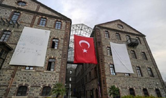 Meslek Fabrikası’na Ata’nın imzaladığı dokümanın görselleri asıldı