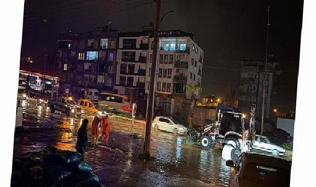 Milas Belediyesi Grupları Ağır Yağış ve Fırtına Nedeniyle 7/24 Misyon Başındaydı