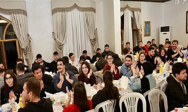 Nevşehir Belediyesi Başkanlık Makamını Sahur Sofrasına Çevirdik