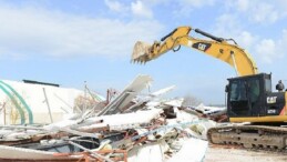 Nilüfer’de 3 noktada yıkım