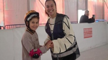 Öğrenciler buz pistinde buluştu