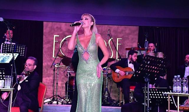 Petek Dinçöz Batum’u Salladı: 14 Şubat’ın En Şık Bayanı Benim!