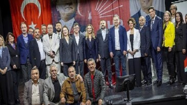 Romanların sesi Konak’tan yükseldi