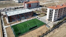 Selçuklu Fen Lisesi Kapalı Spor Salonu ve Yapay Çim Alan’ın Resmi Açılışı Gerçekleştirildi