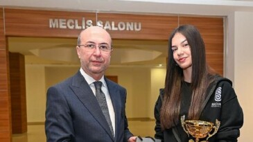 Selçuklu’nun Başarılı Atletleri Lider Pekyatırmacı ile Bir Ortaya Geldi