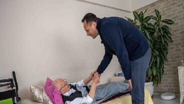 Sevgililer Günü’nde vefa ve şefkat buluşması