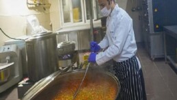 Toplumsal dayanışmanın adresi: Maltepe Belediyesi aşevi