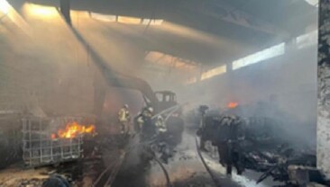 Torbalı’daki fabrika yangını denetim altına alındı