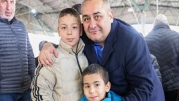 Ufuktepe Semt Pazarı’nda Lider Özarslan’a Sevgi Seli