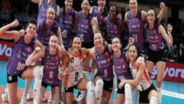 5 setlik derbinin galibi Eczacıbaşı Dynavit!