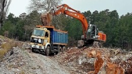Alanya’da yol bakım çalışmaları sürüyor