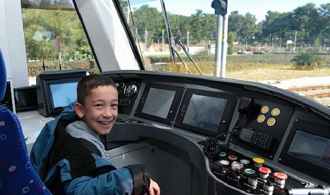 Antalya Ulaşım AŞ yıldız yolcular yetiştirmeye devam ediyor