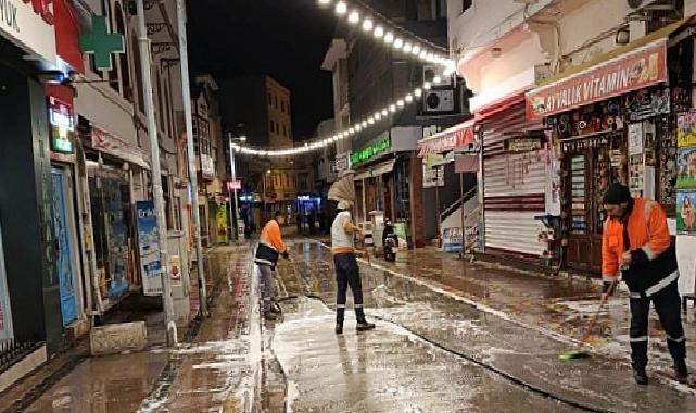 Ayvalık’ta Bayram Öncesi Paklık Seferberliği