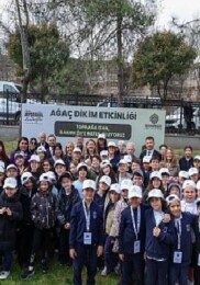 Bakırköy’de Minik Eller Toprağa Can Verdi