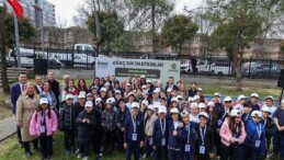 Bakırköy’de Minik Eller Toprağa Can Verdi