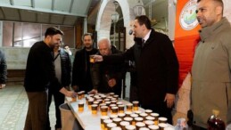 Balçova’da Kadir Gecesi’nde Dayanışma Sofrası Kuruldu