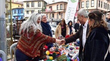 Bayan Teşebbüsçüler Bayram Sokağı Kapılarını Açtı
