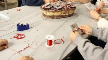 Beyaz Kalpler’den 8 Mart’a özel manalı ikram