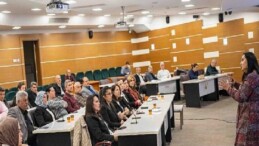 Bornova Muhtarlar Akademisi tamamlandı