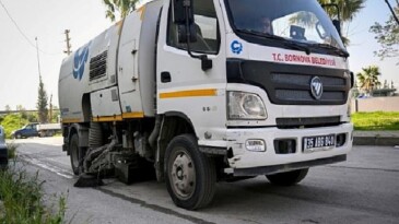 Bornova’da mahalle mahalle paklık seferberliği