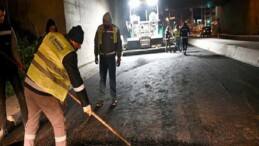 Bornova’da yağmur bitti, asfalt serimi başladı