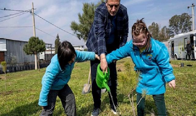 Bornova’nın en özel fidanları toprakla buluştu