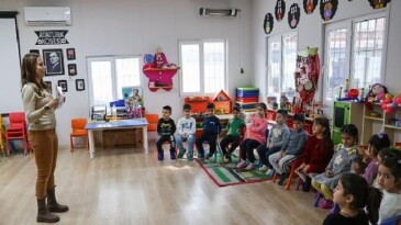 Buca’da “Okuyan Bir Gelecek” projesi tüm süratiyle sürüyor