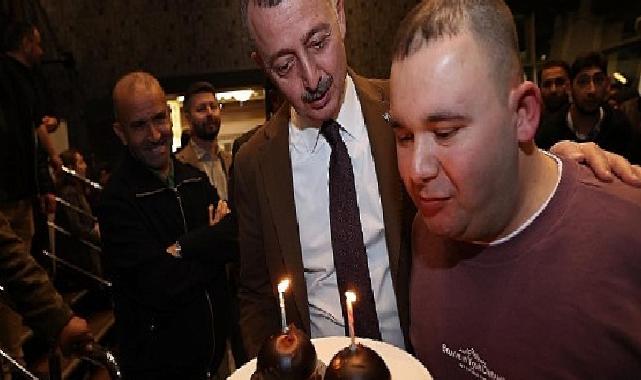 Büyükakın’dan Arif’e doğum günü sürprizi