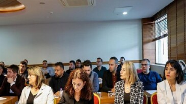 Büyükşehir Belediyesi Erişilebilirlik seferberliği toplantısı düzenledi
