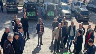 Büyükşehir Belediyesi’nin üreticilere dayanağı sürüyor