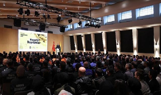 Büyükşehir Çalışanlarıyla Bayramlaşan Lider Altay: “Biz Büyük ve Güçlü Bir Aileyiz”