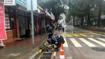 Büyükşehir, su baskını ve taşkın riskine karşı alanda