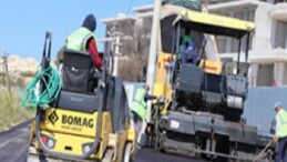 Çeşme’nin yolları yaza hazırlanıyor